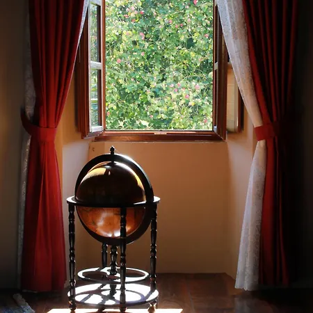 Pazo Torre Do Barrio فندق 3*